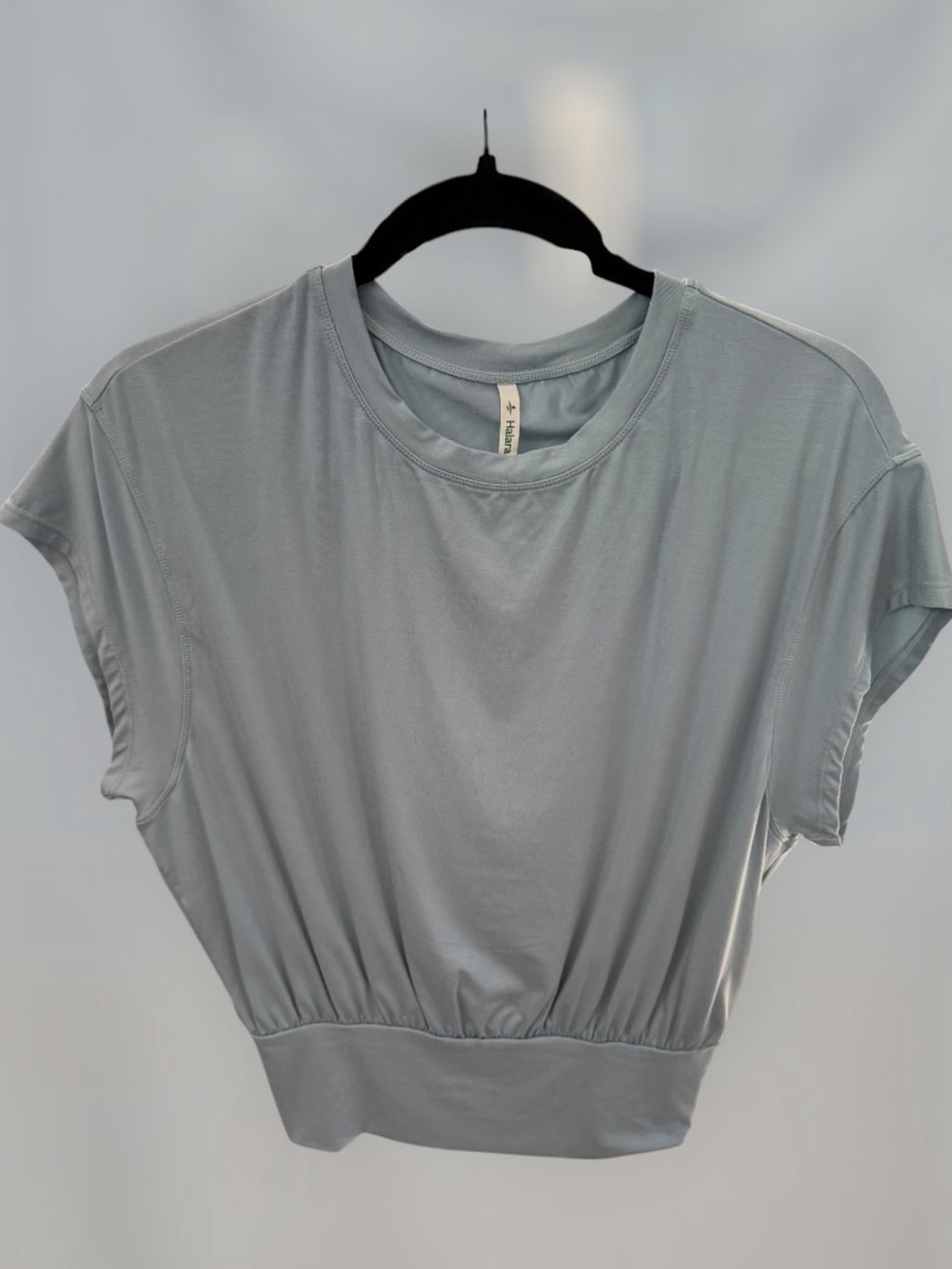 NWT Halara Women's Round Neck
Short Batwing Sleeve - Picture 2 of 3